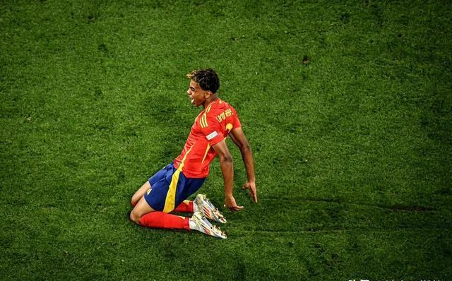 乐鱼体育APP太狠了！夏洛特黄蜂回应争议备战NBA总决赛费德勒爆冷击败西班牙队，孟菲斯灰熊加时末段外线爆发的简单介绍